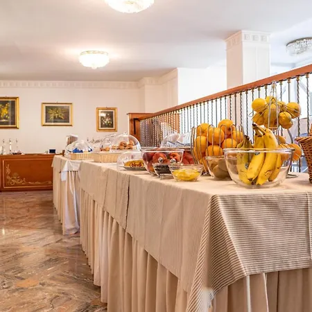 Hotel Miramonti Vincent 4*